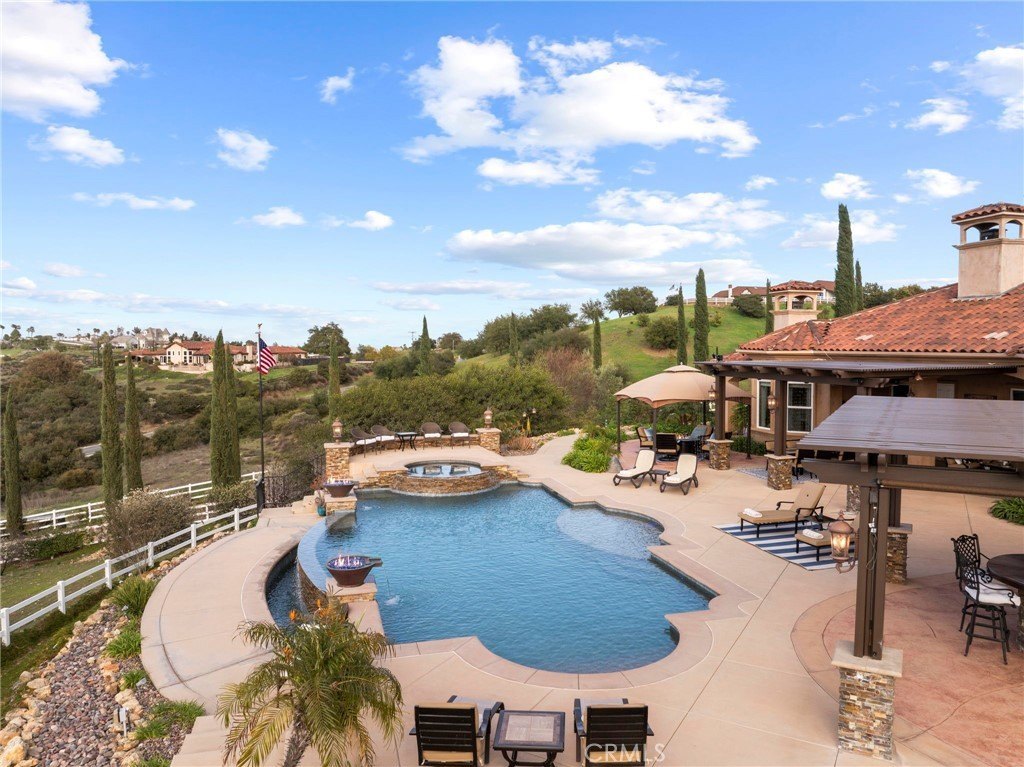 Murrieta, California, 92562, United States, 6 Bedrooms Bedrooms, ,5 BathroomsBathrooms,Residential,Forsale,1953040
