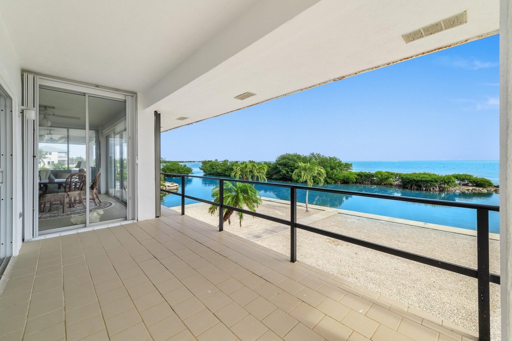 MARATHON, Florida, 33050, United States, 4 Bedrooms Bedrooms, ,3 BathroomsBathrooms,Residential,Forsale,1884620