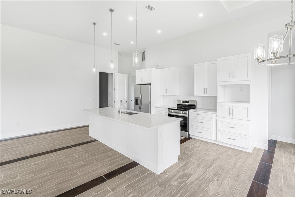 Cape Coral, Florida, 33993, United States, 3 Bedrooms Bedrooms, ,3 BathroomsBathrooms,Residential,Forsale,1995022