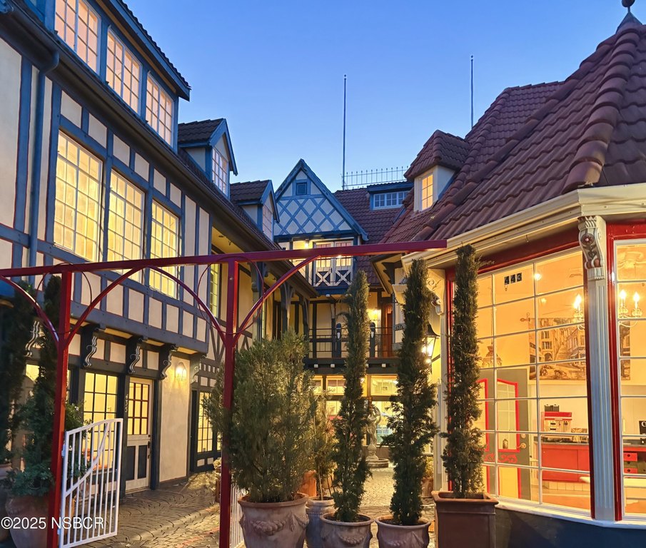Solvang, California, 93463, United States, 4 Bedrooms Bedrooms, ,3.5 BathroomsBathrooms,Residential,Forsale,1889055