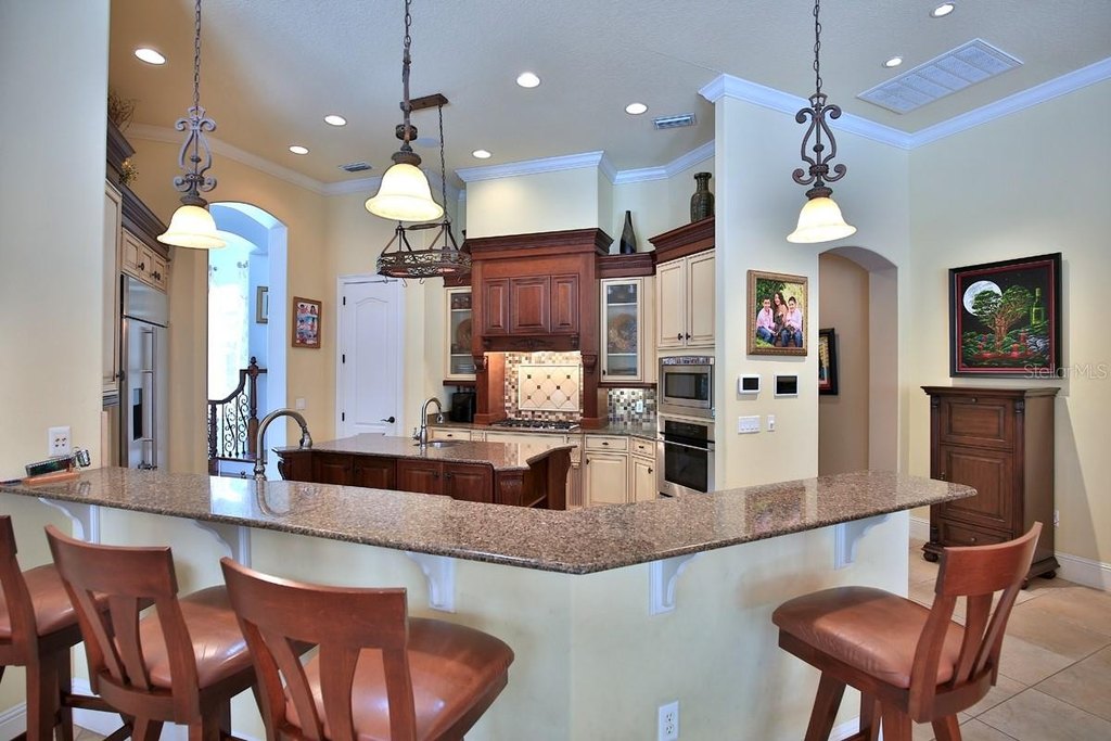 OCALA, Florida, 34480, United States, 4 Bedrooms Bedrooms, ,4 BathroomsBathrooms,Residential,Forsale,1886236