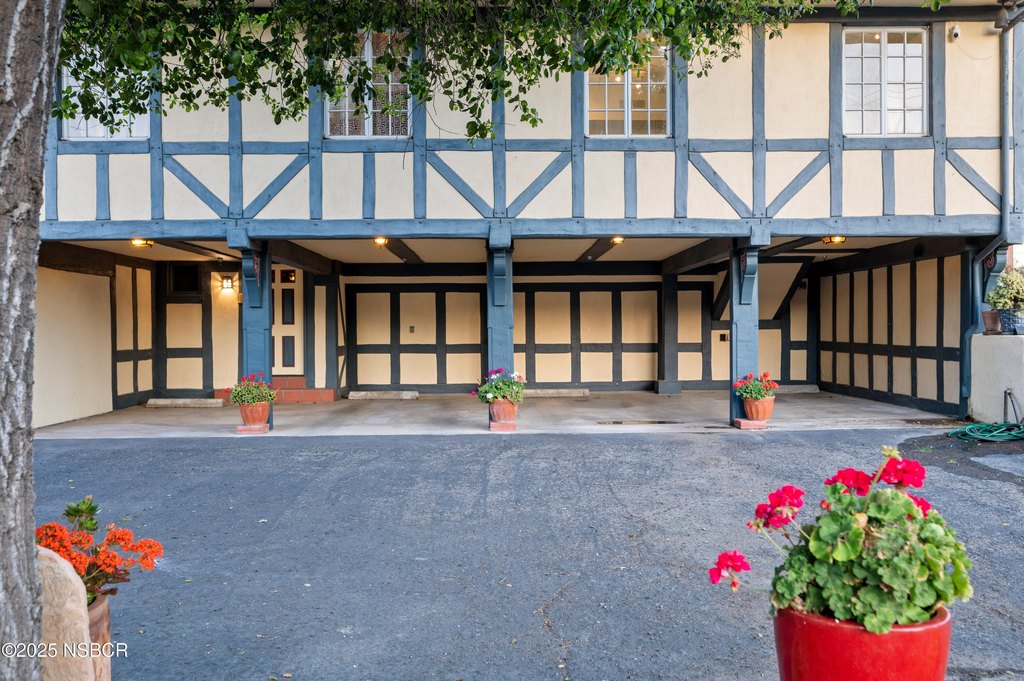 Solvang, California, 93463, United States, 4 Bedrooms Bedrooms, ,3.5 BathroomsBathrooms,Residential,Forsale,1889055