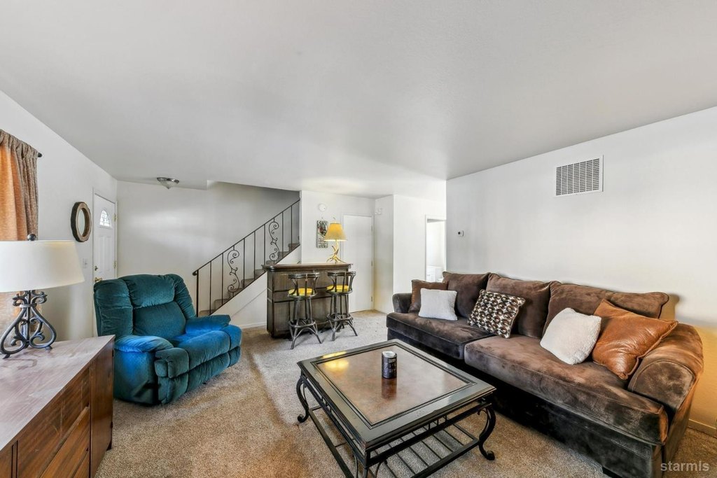 South Lake Tahoe, California, 96150, United States, ,Residential,Forsale,1920165