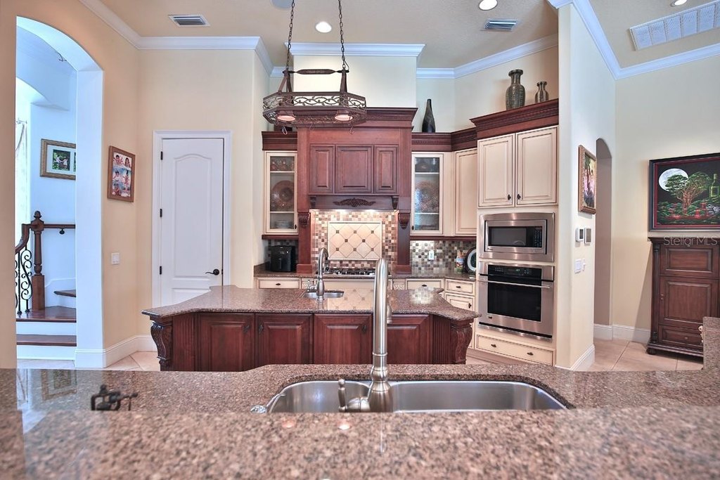 OCALA, Florida, 34480, United States, 4 Bedrooms Bedrooms, ,4 BathroomsBathrooms,Residential,Forsale,1886236