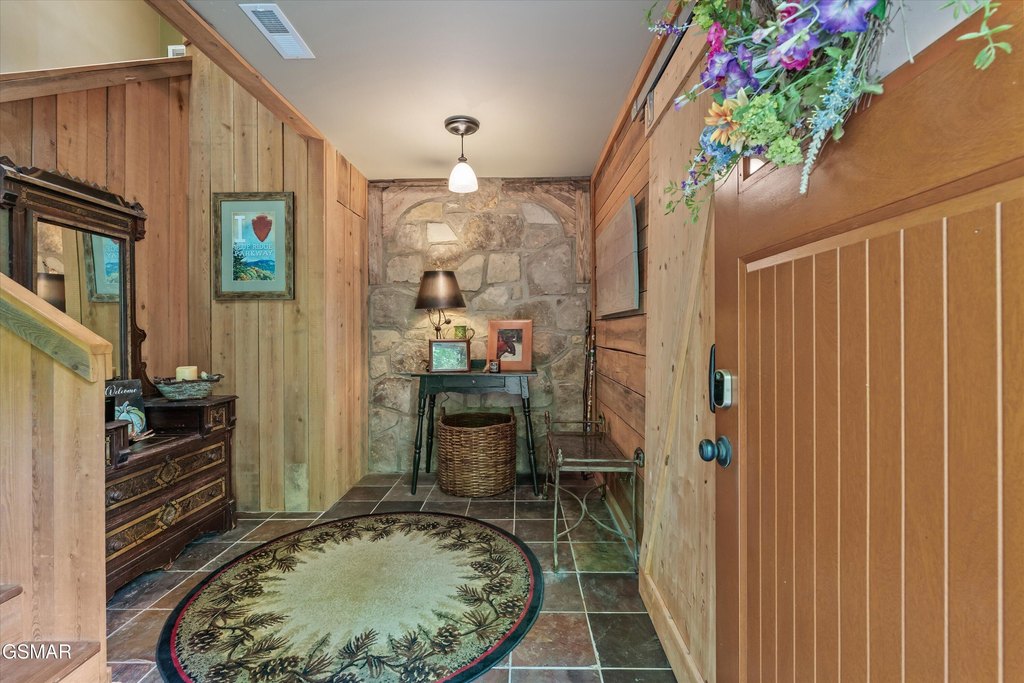 Gatlinburg, Tennessee, 37738, United States, 3 Bedrooms Bedrooms, ,2 BathroomsBathrooms,Residential,Forsale,1893798
