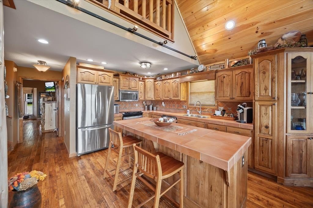 Byrdstown, Tennessee, 38549, United States, 3 Bedrooms Bedrooms, ,2.5 BathroomsBathrooms,Residential,Forsale,1886015