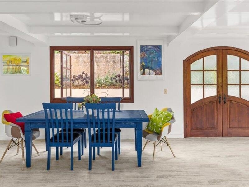 SANTA BARBARA, California, 93103, United States, 3 Bedrooms Bedrooms, ,3.5 BathroomsBathrooms,Residential,Forsale,1904936