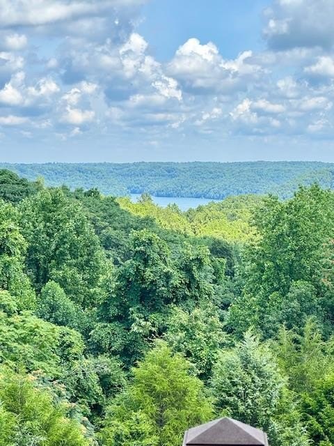 Byrdstown, Tennessee, 38549, United States, 3 Bedrooms Bedrooms, ,2.5 BathroomsBathrooms,Residential,Forsale,1886015