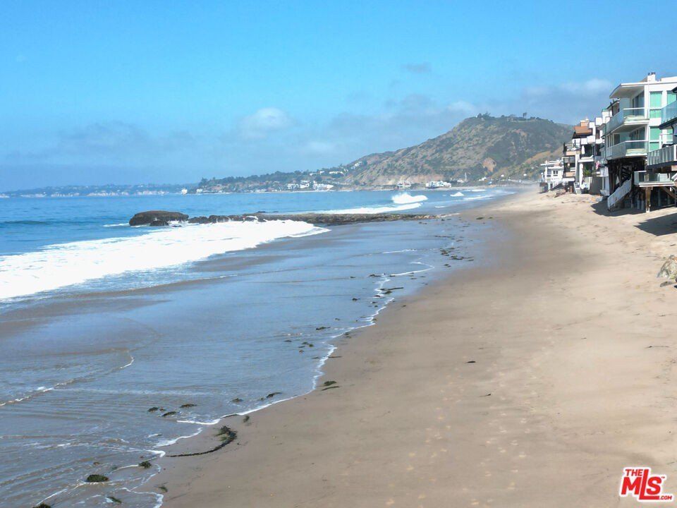Malibu, California, 90265, United States, 2 Bedrooms Bedrooms, ,2 BathroomsBathrooms,Residential,Forsale,2001441
