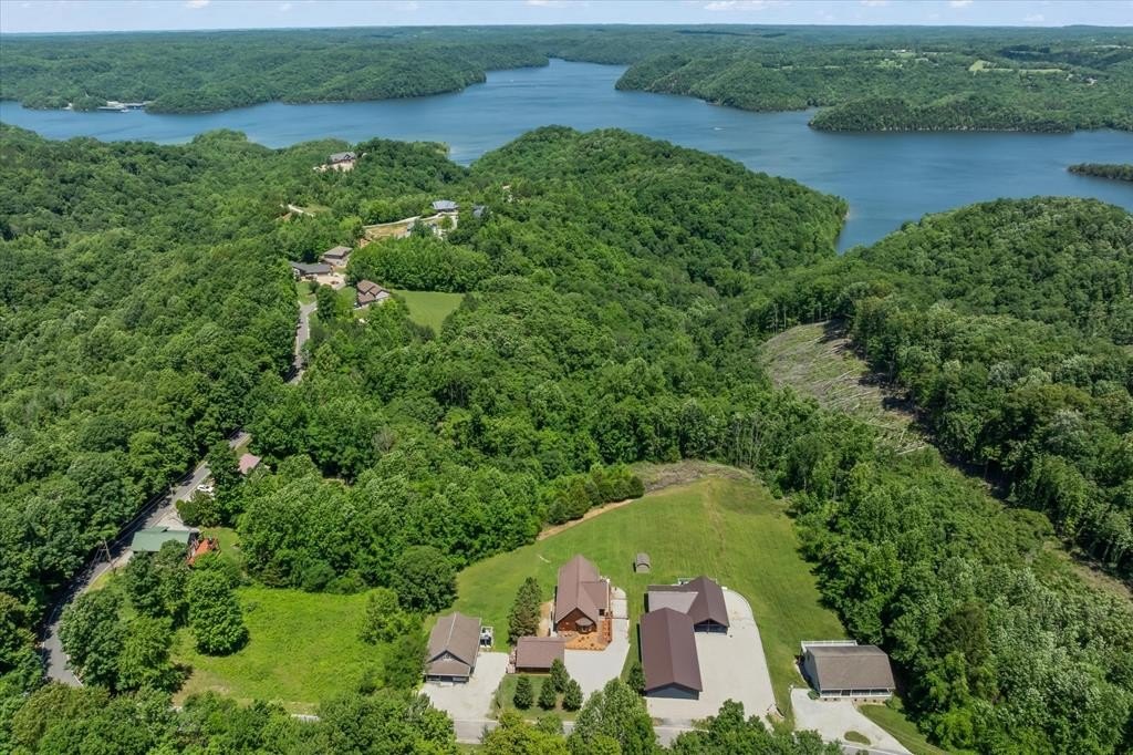 Byrdstown, Tennessee, 38549, United States, 3 Bedrooms Bedrooms, ,2.5 BathroomsBathrooms,Residential,Forsale,1886015