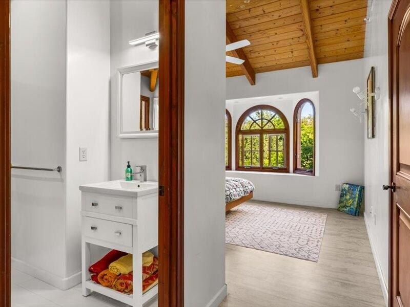 SANTA BARBARA, California, 93103, United States, 3 Bedrooms Bedrooms, ,3.5 BathroomsBathrooms,Residential,Forsale,1904936