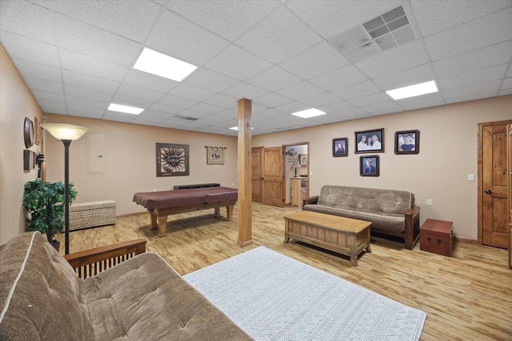 Byrdstown, Tennessee, 38549, United States, 3 Bedrooms Bedrooms, ,2.5 BathroomsBathrooms,Residential,Forsale,1886015