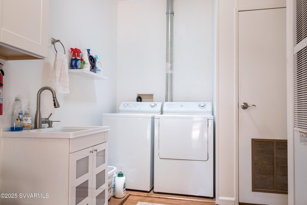 Sedona, Arizona, 86336, United States, 3 Bedrooms Bedrooms, ,2 BathroomsBathrooms,Residential,Forsale,1946076