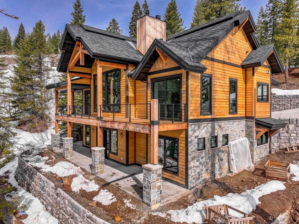Donnelly, Idaho, 83615, United States, 4 Bedrooms Bedrooms, ,3.5 BathroomsBathrooms,Residential,Forsale,1889371