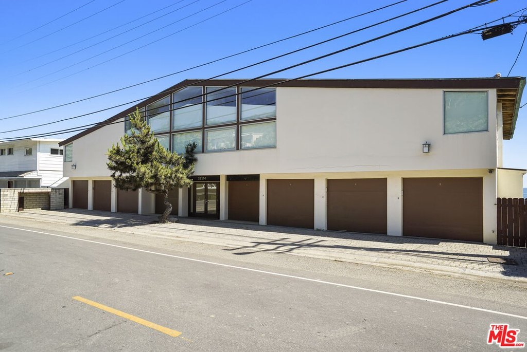 Malibu, California, 90265, United States, 2 Bedrooms Bedrooms, ,2 BathroomsBathrooms,Residential,Forsale,2001441