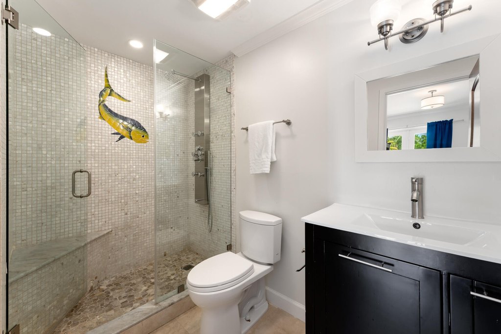 Lower Matecumbe, Florida, 33036, United States, 5 Bedrooms Bedrooms, ,6.5 BathroomsBathrooms,Residential,Forsale,1971976