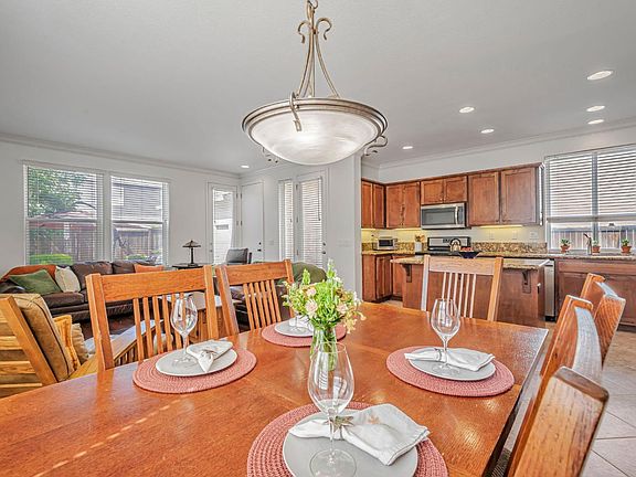 Windsor, California, 95492, United States, 3 Bedrooms Bedrooms, ,3 BathroomsBathrooms,Residential,Forsale,1918904