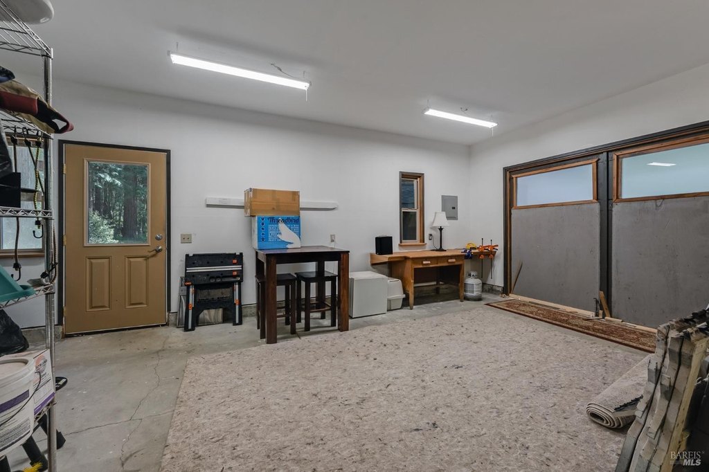 Jenner, California, 95450, United States, 2 Bedrooms Bedrooms, ,2.5 BathroomsBathrooms,Residential,Forsale,1918911