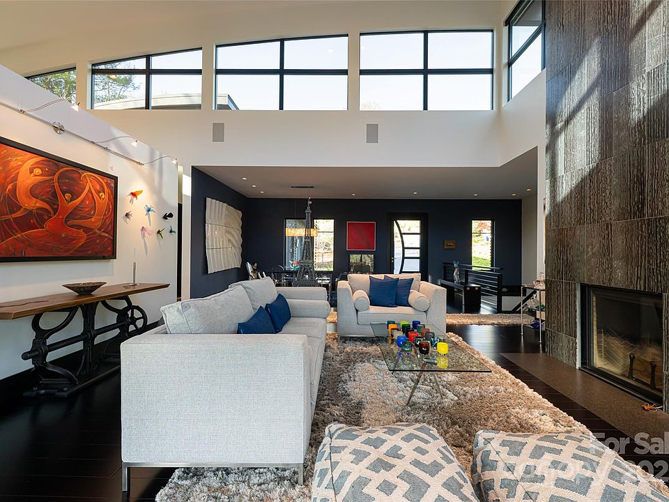 Asheville, North Carolina, 28803, United States, 4 Bedrooms Bedrooms, ,4 BathroomsBathrooms,Residential,Forsale,1886081
