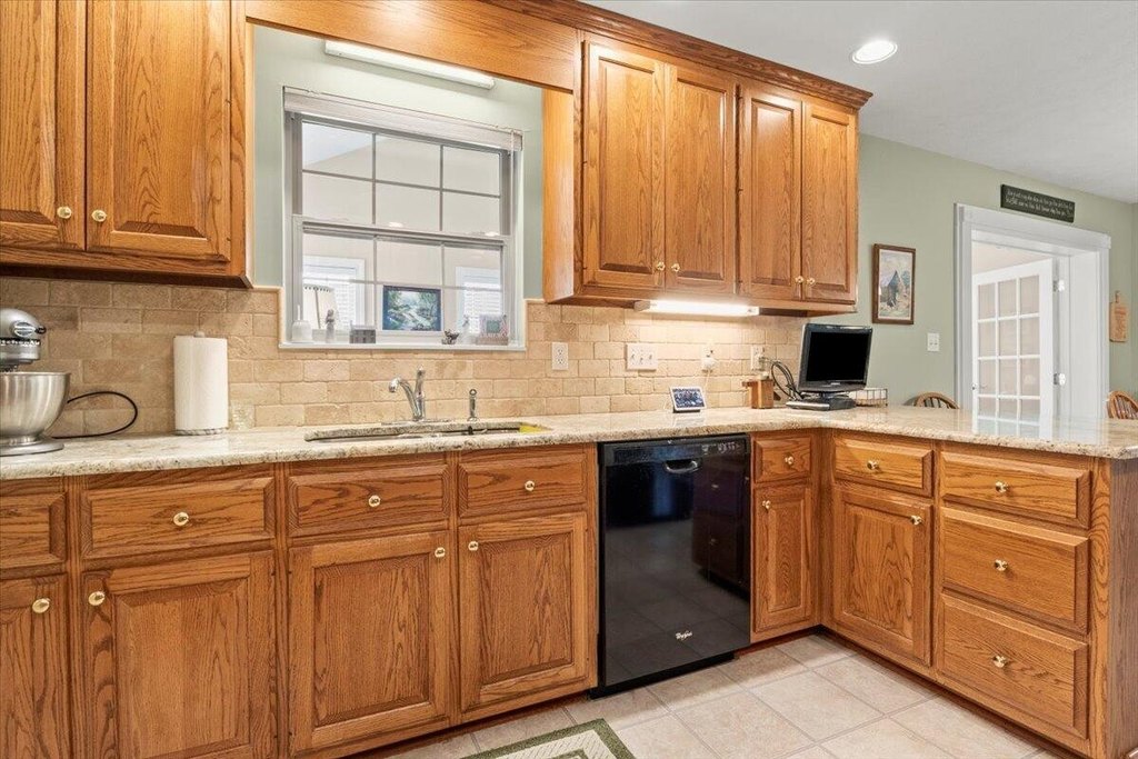 Jefferson City, Tennessee, 37760, United States, 4 Bedrooms Bedrooms, ,2.5 BathroomsBathrooms,Residential,Forsale,1919016