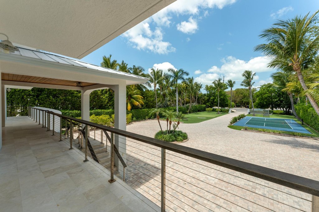 Lower Matecumbe, Florida, 33036, United States, 5 Bedrooms Bedrooms, ,6.5 BathroomsBathrooms,Residential,Forsale,1971976