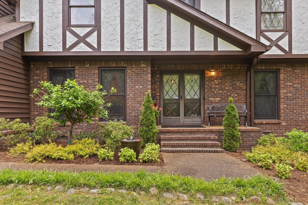 Signal Mountain, Tennessee, 37377, United States, 4 Bedrooms Bedrooms, ,2.5 BathroomsBathrooms,Residential,Forsale,1894386