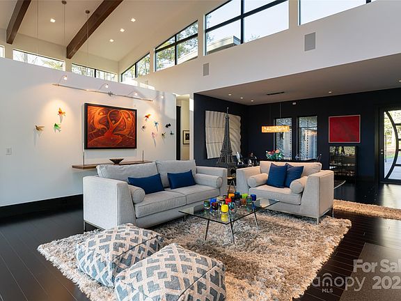 Asheville, North Carolina, 28803, United States, 4 Bedrooms Bedrooms, ,4 BathroomsBathrooms,Residential,Forsale,1886081