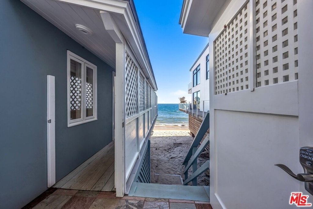 Malibu, California, 90265, United States, 3 Bedrooms Bedrooms, ,3 BathroomsBathrooms,Residential,Forsale,1922128