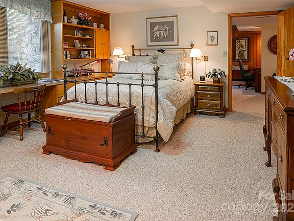 Asheville, North Carolina, 28803, United States, 6 Bedrooms Bedrooms, ,6 BathroomsBathrooms,Residential,Forsale,1886079