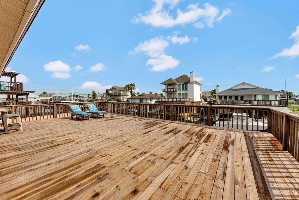 Tiki Island, Texas, 77554, United States, 2 Bedrooms Bedrooms, ,2.5 BathroomsBathrooms,Residential,Forsale,1953101