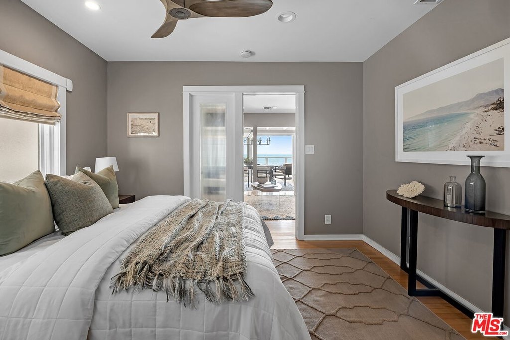 Malibu, California, 90265, United States, 3 Bedrooms Bedrooms, ,3 BathroomsBathrooms,Residential,Forsale,1922128