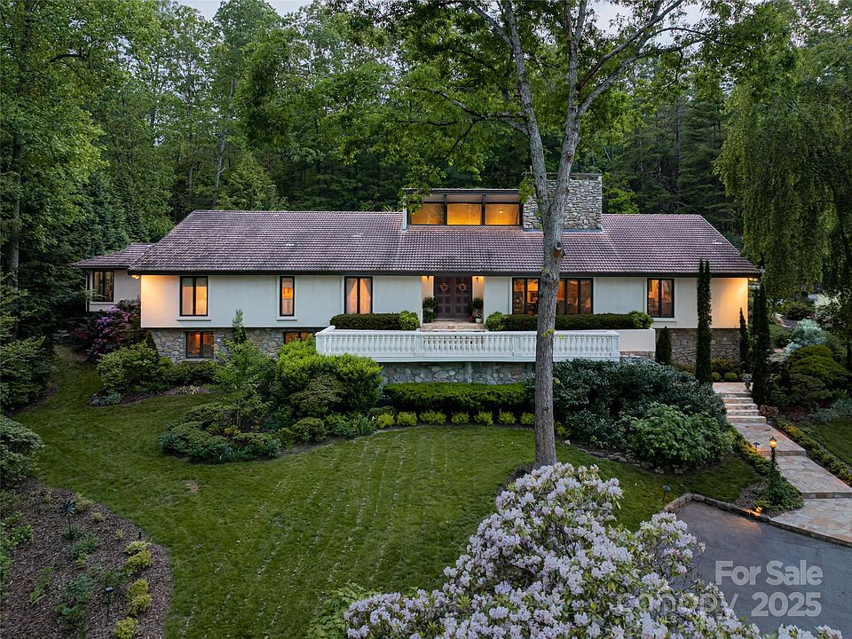 Asheville, North Carolina, 28803, United States, 6 Bedrooms Bedrooms, ,6 BathroomsBathrooms,Residential,Forsale,1886079