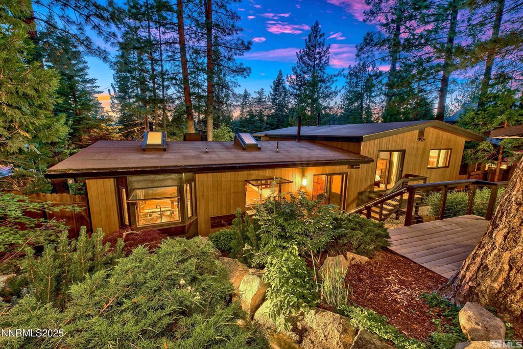 Zephyr Cove, Nevada, 89448, United States, 3 Bedrooms Bedrooms, ,2 BathroomsBathrooms,Residential,Forsale,1933924