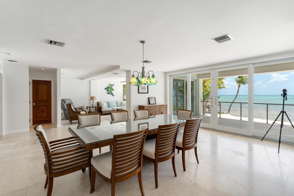 Lower Matecumbe, Florida, 33036, United States, 5 Bedrooms Bedrooms, ,6.5 BathroomsBathrooms,Residential,Forsale,1971976