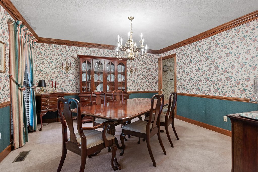 Signal Mountain, Tennessee, 37377, United States, 4 Bedrooms Bedrooms, ,2.5 BathroomsBathrooms,Residential,Forsale,1894386