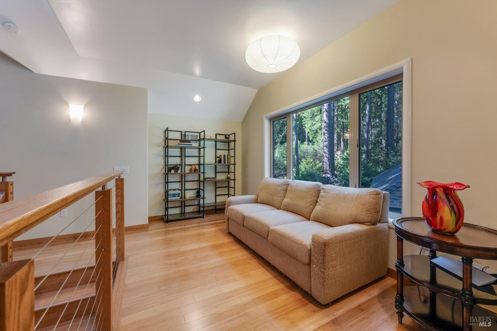 Jenner, California, 95450, United States, 2 Bedrooms Bedrooms, ,2.5 BathroomsBathrooms,Residential,Forsale,1918911