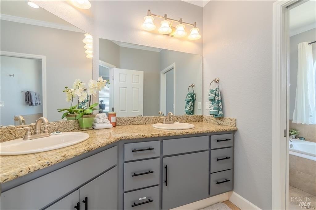 Clearlake, California, 95424, United States, 3 Bedrooms Bedrooms, ,3.5 BathroomsBathrooms,Residential,Forsale,1918969