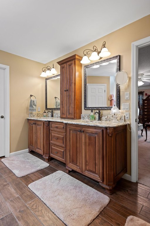 Signal Mountain, Tennessee, 37377, United States, 4 Bedrooms Bedrooms, ,2.5 BathroomsBathrooms,Residential,Forsale,1894386