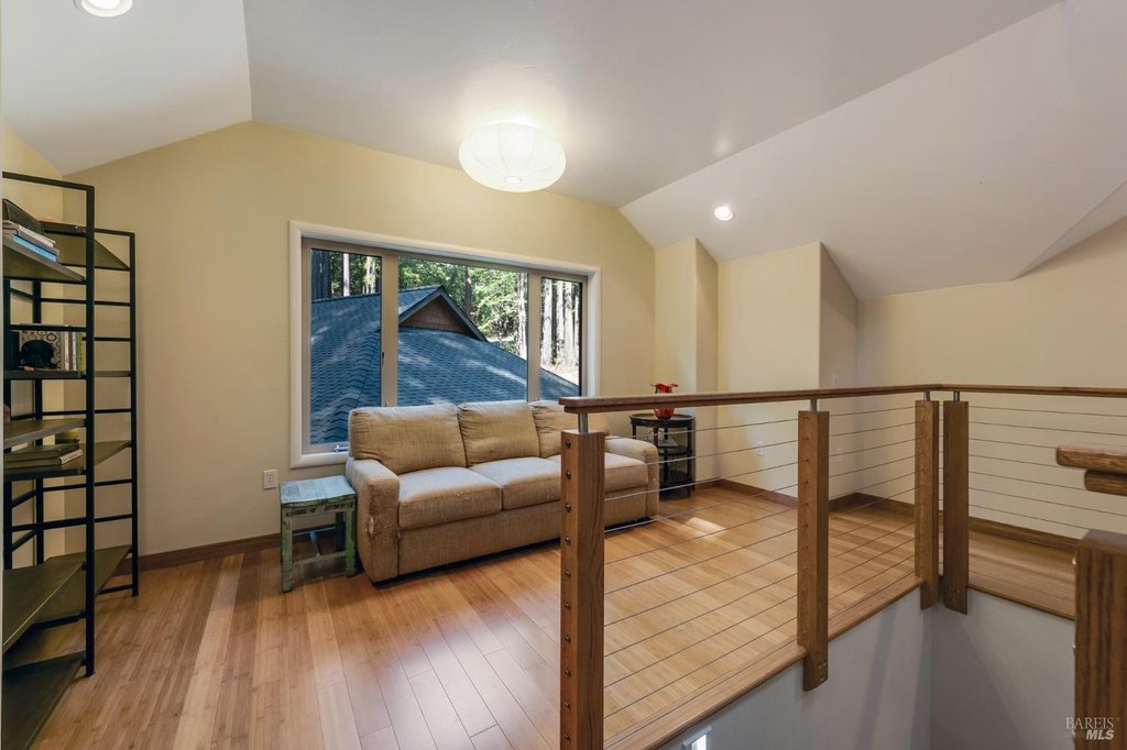 Jenner, California, 95450, United States, 2 Bedrooms Bedrooms, ,2.5 BathroomsBathrooms,Residential,Forsale,1918911