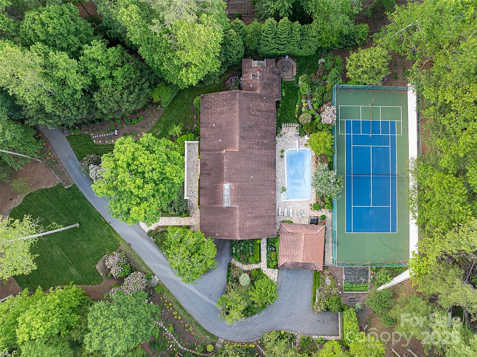 Asheville, North Carolina, 28803, United States, 6 Bedrooms Bedrooms, ,6 BathroomsBathrooms,Residential,Forsale,1886079