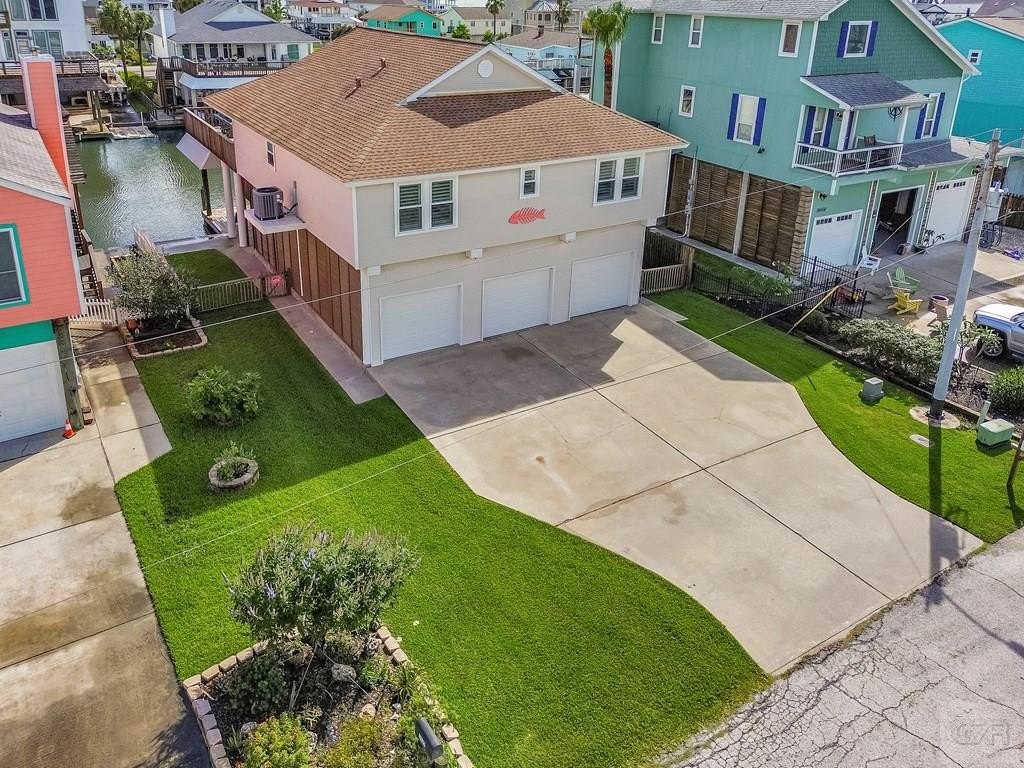 Tiki Island, Texas, 77554, United States, 2 Bedrooms Bedrooms, ,2.5 BathroomsBathrooms,Residential,Forsale,1953101