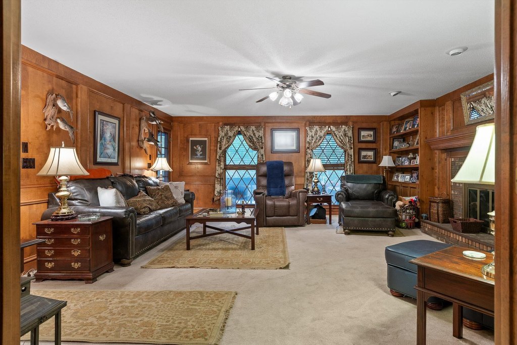Signal Mountain, Tennessee, 37377, United States, 4 Bedrooms Bedrooms, ,2.5 BathroomsBathrooms,Residential,Forsale,1894386