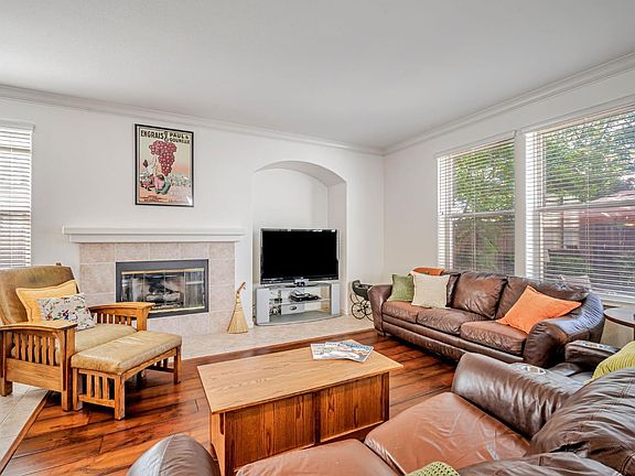 Windsor, California, 95492, United States, 3 Bedrooms Bedrooms, ,3 BathroomsBathrooms,Residential,Forsale,1918904