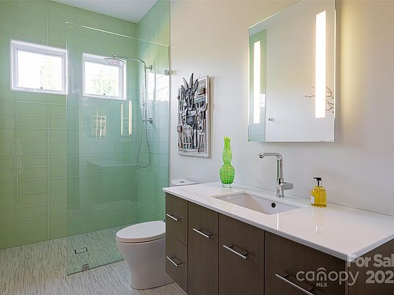 Asheville, North Carolina, 28803, United States, 4 Bedrooms Bedrooms, ,4 BathroomsBathrooms,Residential,Forsale,1886081