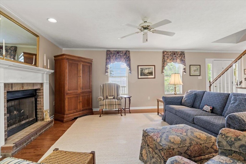 Jefferson City, Tennessee, 37760, United States, 4 Bedrooms Bedrooms, ,2.5 BathroomsBathrooms,Residential,Forsale,1919016