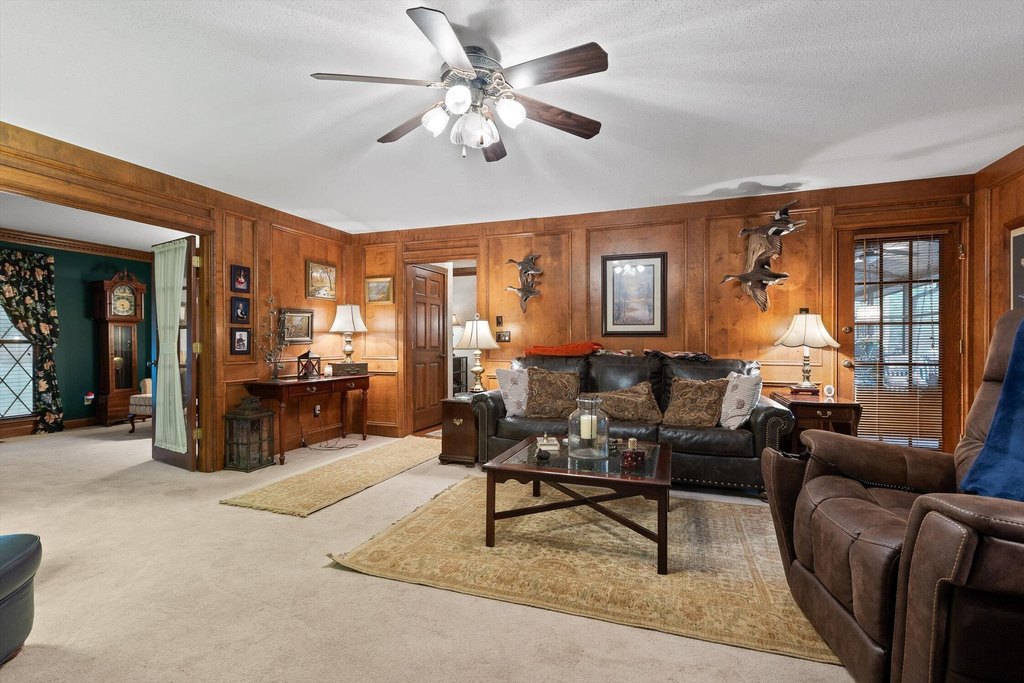 Signal Mountain, Tennessee, 37377, United States, 4 Bedrooms Bedrooms, ,2.5 BathroomsBathrooms,Residential,Forsale,1894386