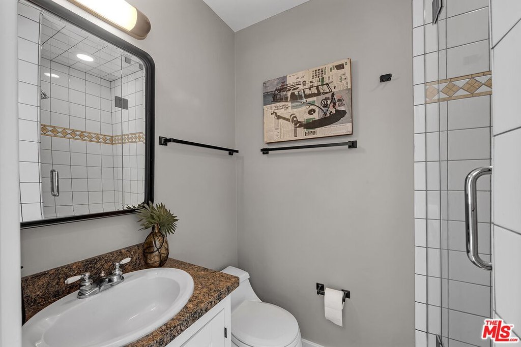 Malibu, California, 90265, United States, 3 Bedrooms Bedrooms, ,3 BathroomsBathrooms,Residential,Forsale,1922128