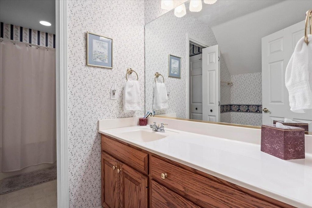 Jefferson City, Tennessee, 37760, United States, 4 Bedrooms Bedrooms, ,2.5 BathroomsBathrooms,Residential,Forsale,1919016