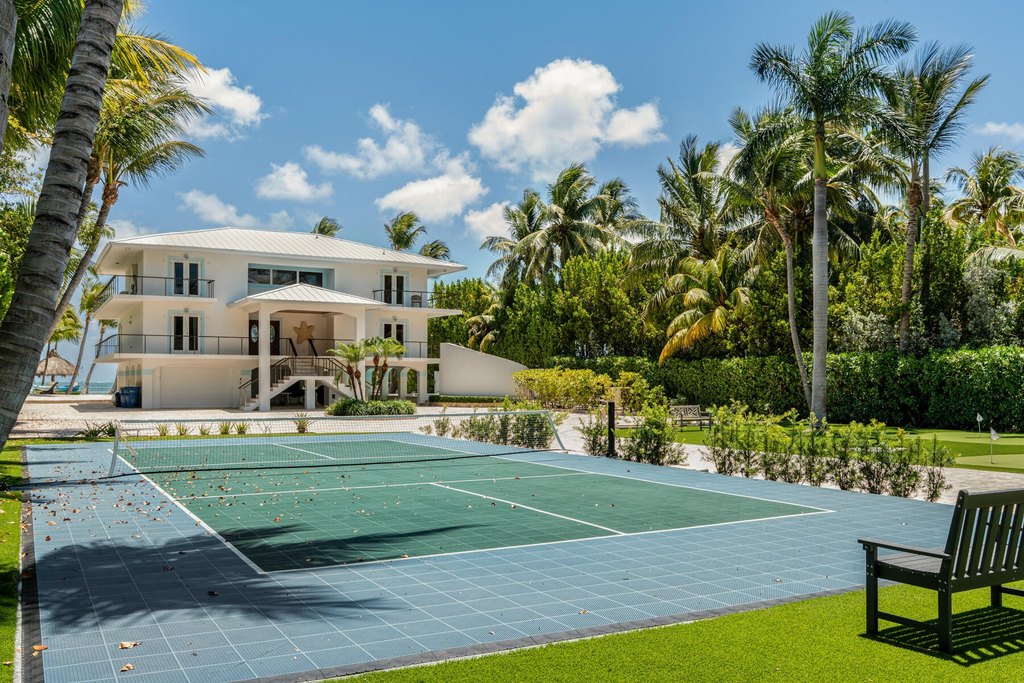 Lower Matecumbe, Florida, 33036, United States, 5 Bedrooms Bedrooms, ,6.5 BathroomsBathrooms,Residential,Forsale,1971976