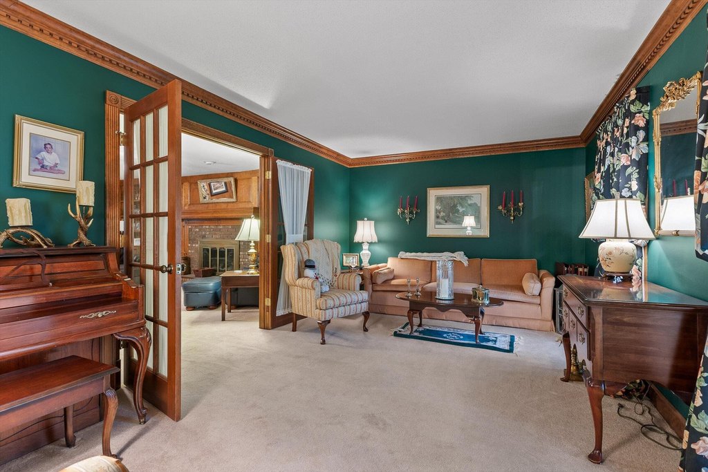 Signal Mountain, Tennessee, 37377, United States, 4 Bedrooms Bedrooms, ,2.5 BathroomsBathrooms,Residential,Forsale,1894386